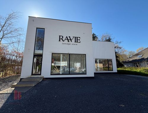                                         Bien commercial à louer à Hasselt, € 4.250
