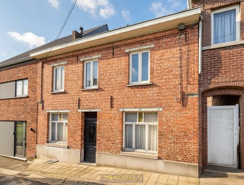                                         Maison à vendre à Zottegem, € 125.000
