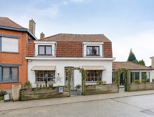                                         Gemengd gebruik te koop in Sint-Katherina-Lombeek, € 375.000

