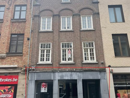                                         Kantoorruimte te huur in Ieper, € 850
