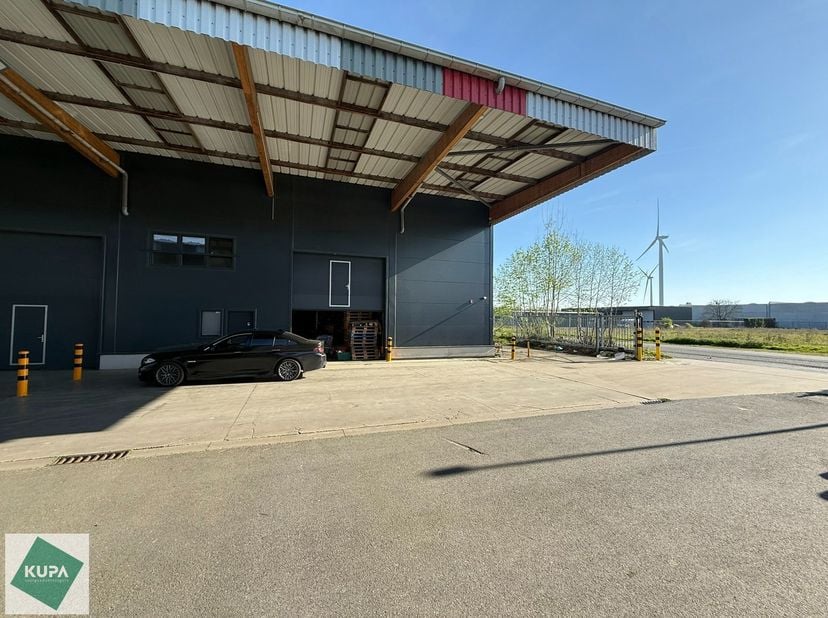 Bien professionnel à louer
                    à 9940 Evergem