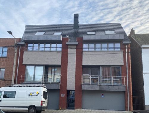                                         Appartement à louer à Lembeek, € 1.000
