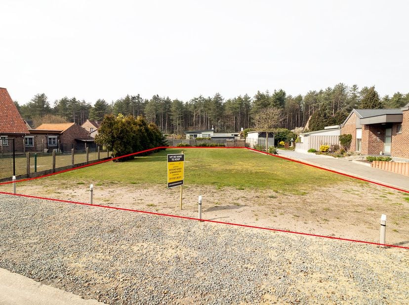 PERCEEL GROND VAN 7A 83CA IN WOONGEBIED - <br />
<br />
Rustig en groen gelegen perceel grond in woongebied, aan de rand van Zonhoven met Genk. <br />