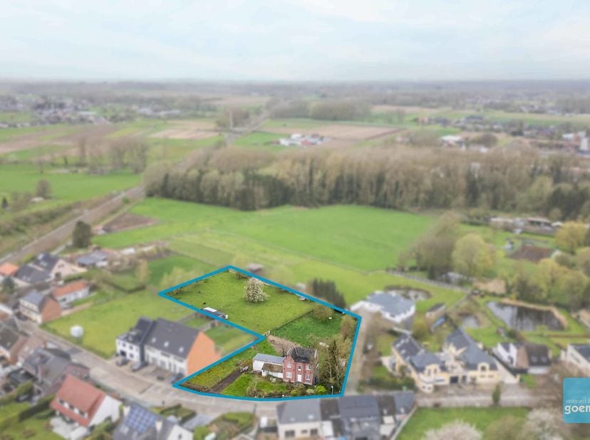 Terrain à vendre
                    à 9420 Erondegem