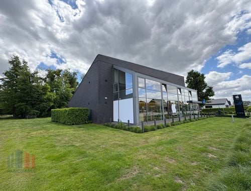                                         Kantoor te huur in Sint-Martens-Latem, € 4.000

