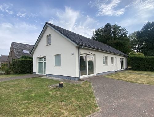                                         Bungalow à louer à Stekene, € 3.000
