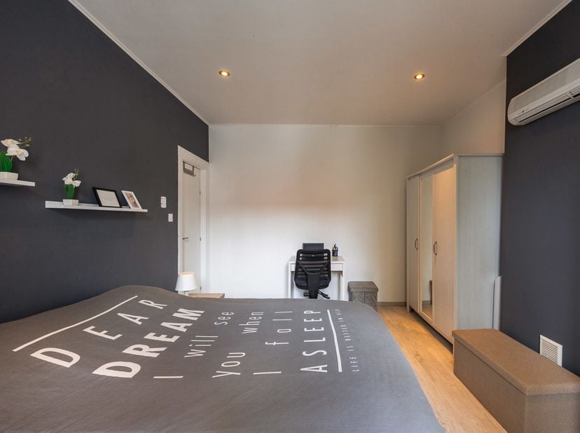 Voor meer informatie, extra foto’s of om een bezoek in te plannen, contacteer Gil via 016 792 900 of gil.christiaens@homixx.be<br />
Welkom in dit gez