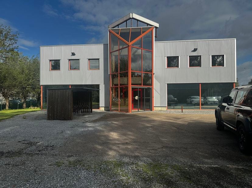 Bedrijfsvastgoed te huur in Everdongenlaan 15/bus 1 15,
                    2300 Turnhout