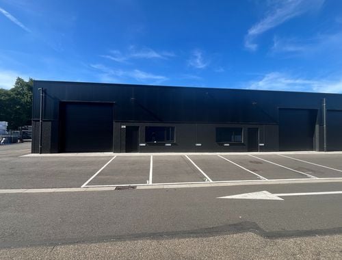                                        Entrepôt à louer à Hasselt, € 1.595
