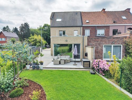                                         Woning te koop in Erembodegem, € 530.000
