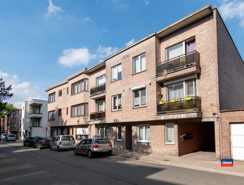                                         Gelijkvloers app. te koop in Hoboken, € 225.000

