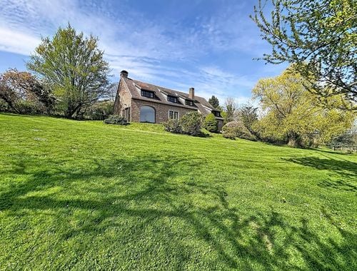                                         Villa te koop in Forêt, € 550.000
