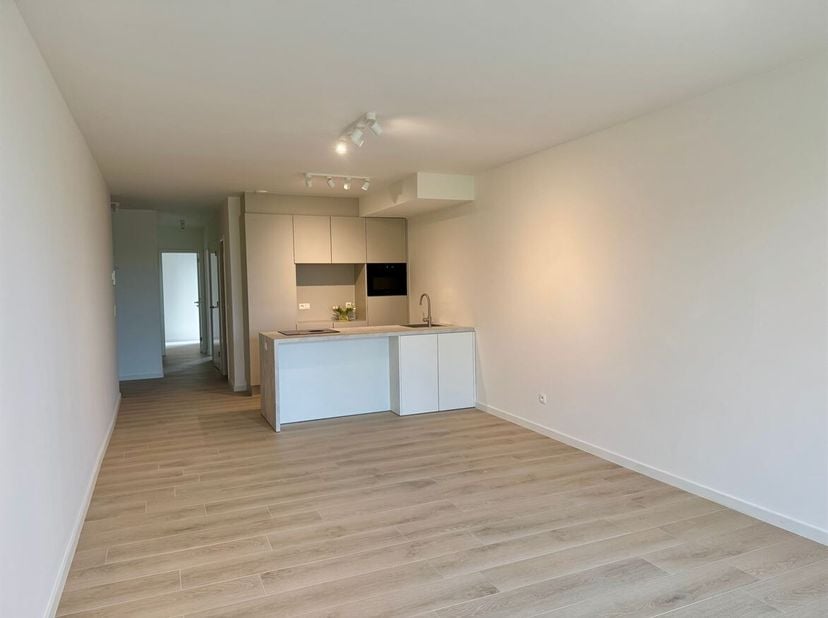 Bel appartement BEN avec 2 chambres à coucher, terrasse, place de parking et cave près du centre de Lier<br />
Situation<br />
Cet appartement BEN à h
