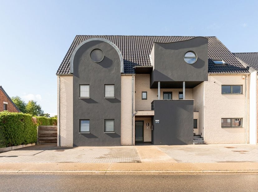 Appartement te koop in Oude Baan 398 bus 1,
                    3630 Mechelen-aan-de-Maas
