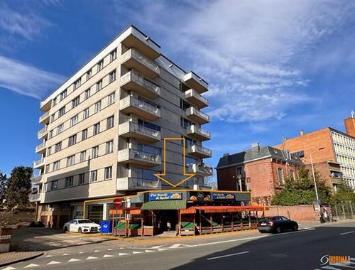                                         Rez-de-chaussée commercial à vendre à Marcinelle, € 140.000
