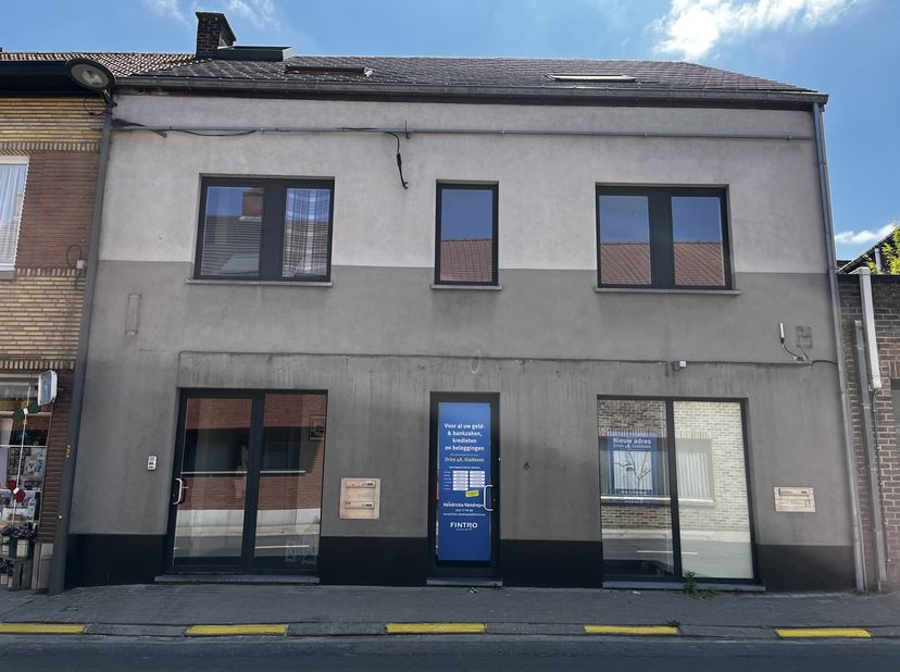 Bien professionnel à louer à Neerlintersesteenweg 1,
                    3300 Oplinter