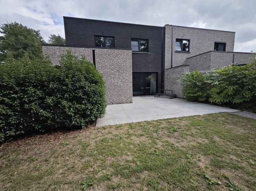 Maison à louer
                    à 3560 Lummen