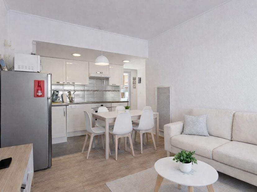 La Panne : Appartement meublé clé en main à 300 m de la plage  idéal comme résidence secondaire ou investissementIdéalement situé au cur de La Panne,