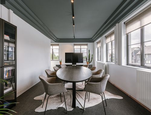                                         Bureaux à vendre à Torhout, € 495.000
