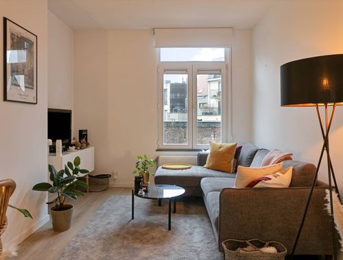                                         Appartement à louer à Antwerpen, € 950
