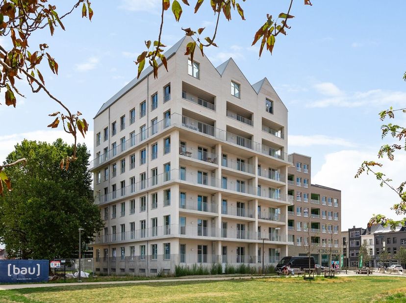 Appartement te koop in Lange Lobroekstraat 124,
                    2060 Antwerpen