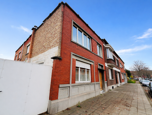                                         Eengezinswoning te koop in Liège, € 169.000
