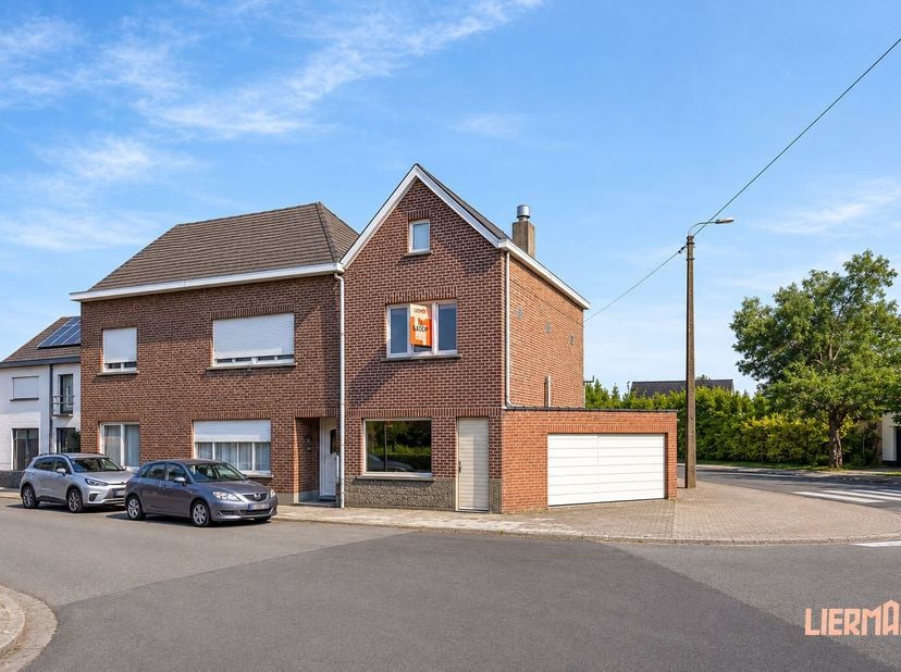 Maison à vendre
                    à 9340 Lede