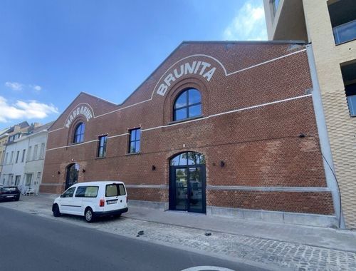                                         Kantoor te huur in Antwerpen, € 3.012,50

