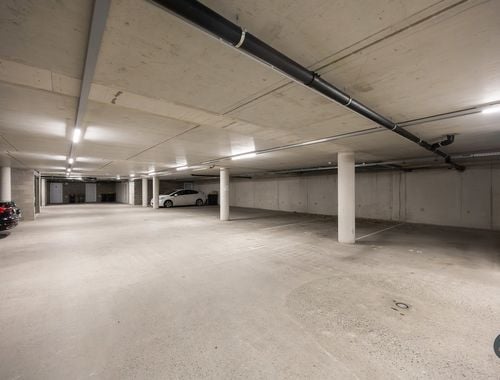                                         Garage en sous-sol à vendre à Begijnendijk, € 20.000
