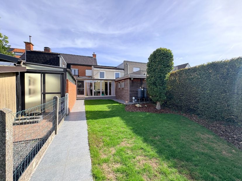 Huis te koop in Lindenstraat 17,
                    8800 Roeselare