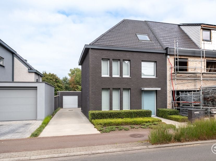 Huis te koop in Koningin Astridlaan 142,
                    2880 Hingene