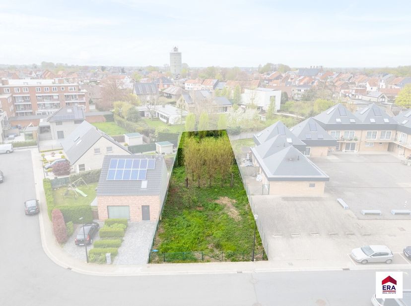 Te koop: bouwgrond voor halfopen bebouwing in de Hollebeekstraat te Tielt, gelegen in een kindvriendelijke wijk in het centrum.Deze bouwgrond biedt ee