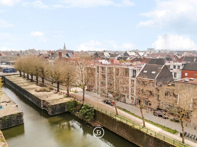 Appartement te koop
                    in 9000 Gent