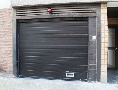                                         Garage te huur in Oostende, € 85
