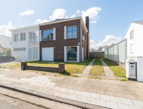                                         Woning te koop in Eeklo, € 399.000
