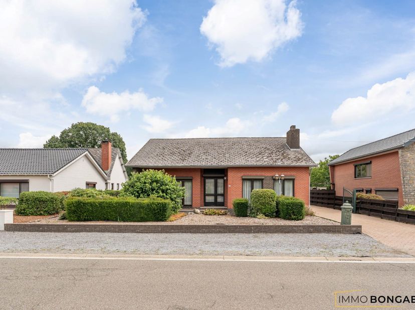 Deze ruime gelijkvloerse woning is gelegen op een perceel van maar liefst 11a89ca langs de Laarderweg in Grote Brogel (Peer). Erperheide, Snow Valley