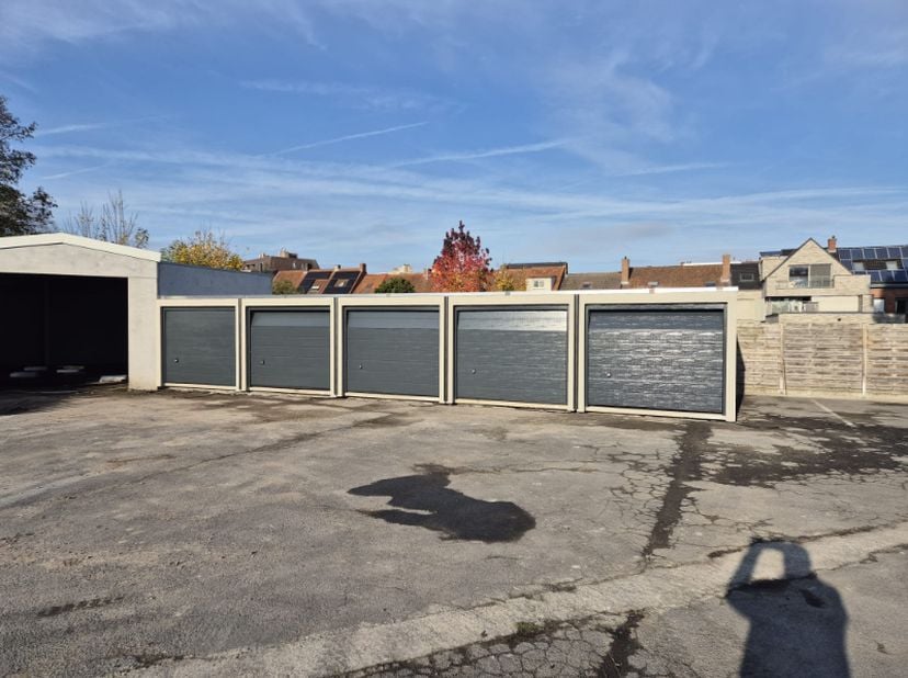 Garage à louer
                    à 8800 Roeselare