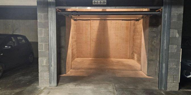 Garage te koop in Minderbroedersstraat 8, 2000 Antwerpen