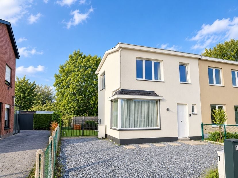 Huis te koop in Koning-Albertlaan 182c,
                    9080 Lochristi