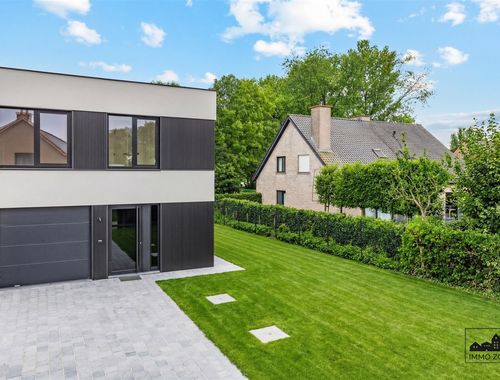                                         Maison à vendre à Sint-Gillis-Waas, € 559.000
