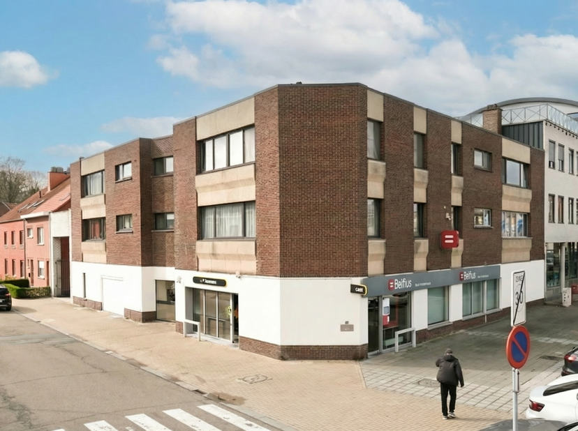 Ruim en lichtrijk appartement met 2 slaapkamers, EPC B en ondergrondse parkeerplaats in hartje Kortenberg<br />
Op zoek naar een ruim appartement op e