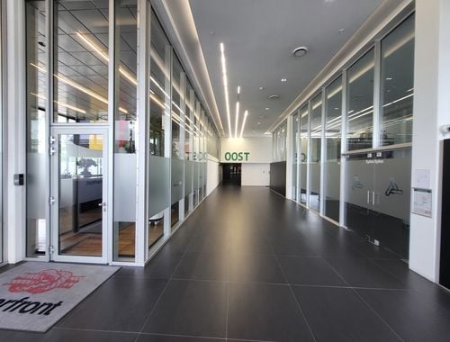                                         Immeuble de bureaux à louer à Antwerpen, € 5.625
