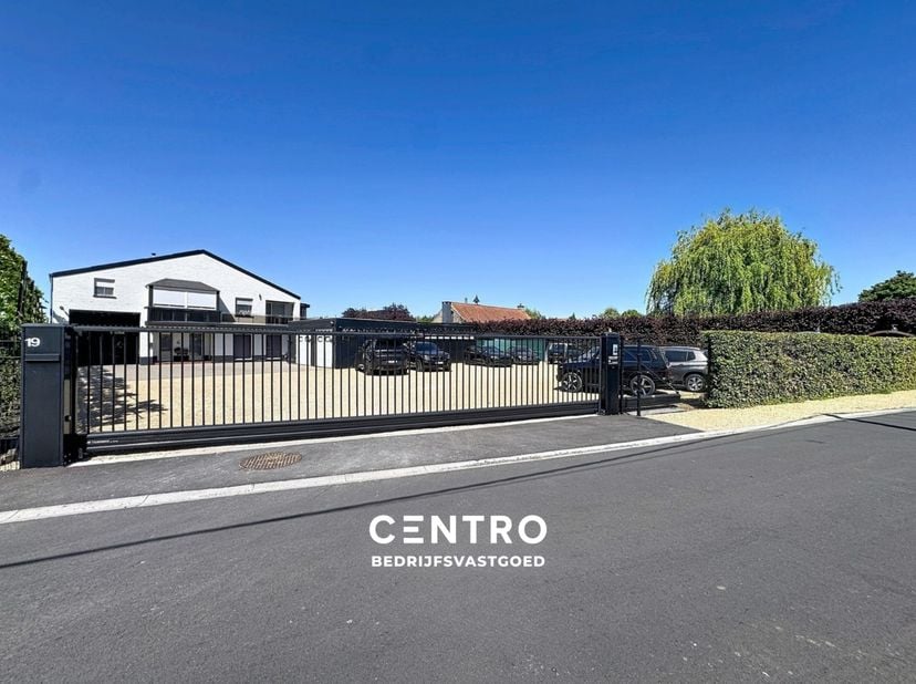 Bien professionnel à vendre
                    à 8800 Rumbeke