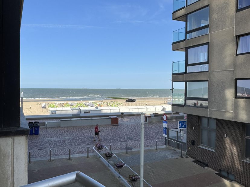 Appartement te huur in Floorhelling 4,
                    8420 Wenduine