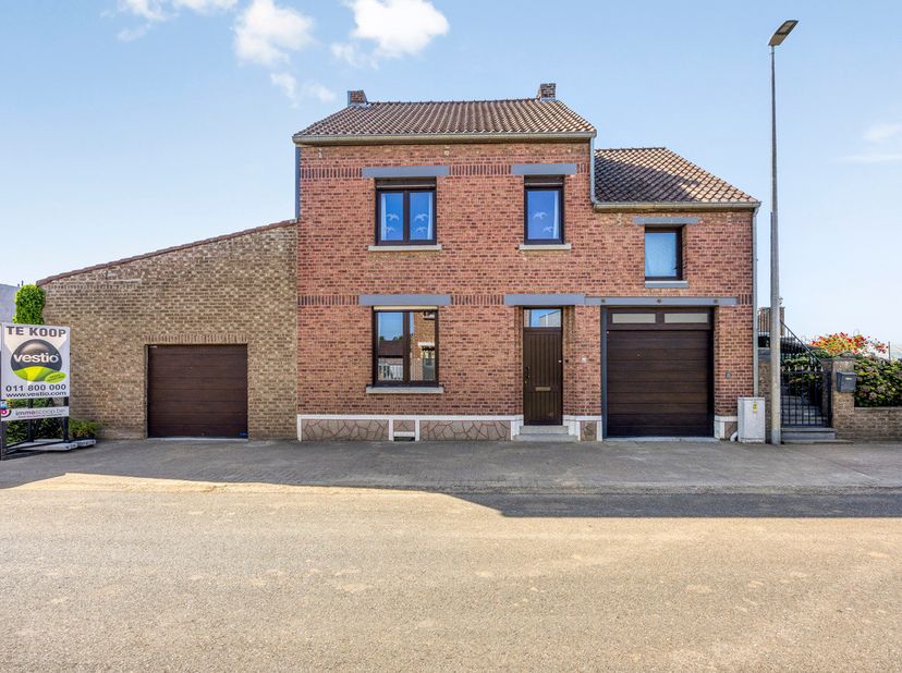 Huis te koop in Harenstraat 83,
                    3840 Haren