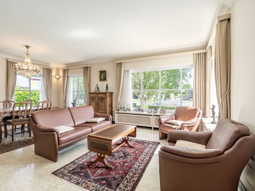 [[ DIT PAND NEEMT DEEL AAN DE ERA OPEN HUIZEN DAG OP 19/9 VAN 16:00 TOT 17:00 ]]<br />
Dit pand neemt deel aan de ERA Open Huizen Dag. Te bezichtigen