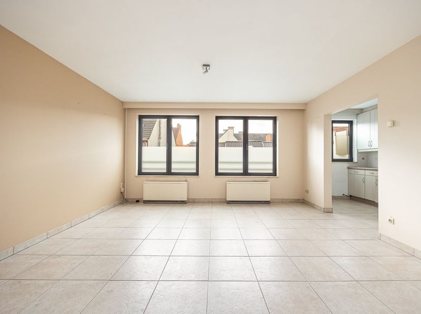 Ruim 2-slaapkamerappartement met groot terras (16 m²)<br />
<br />
Ruim en verzorgd tweeslaapkamerappartement in een solide gebouw, met een lichtrijke