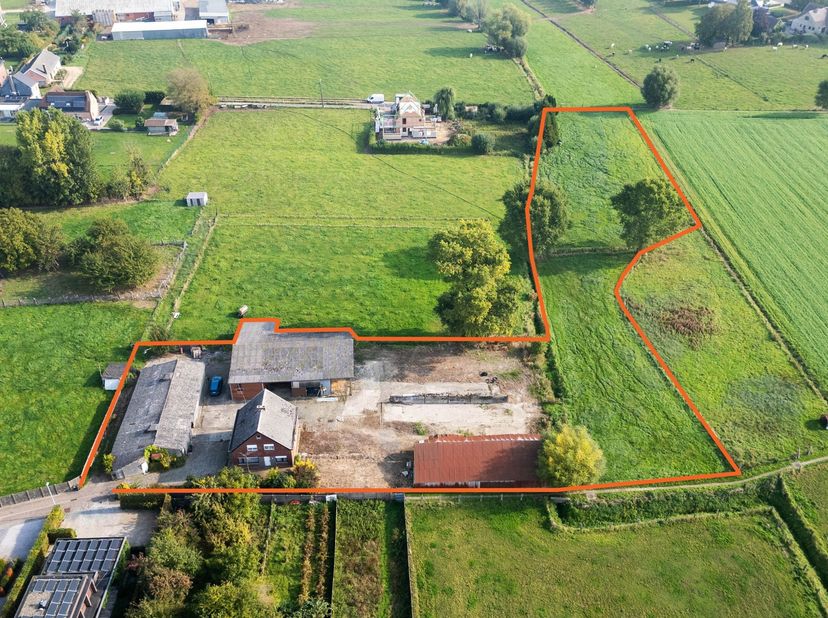Huis te koop in 's Hondshuffel 18,
                    9520 Sint-Lievens-Houtem