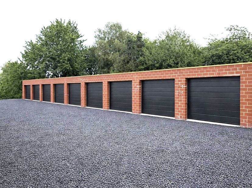 Garage te koop
                    in 7012 Jemappes