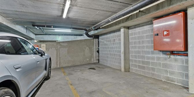Garage te koop in 1210 Sint-Joost-ten-Node